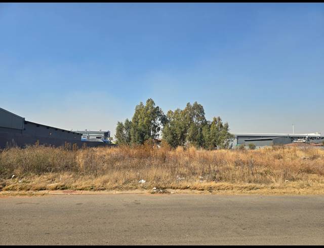 7,970M² VACANT LAND FOR SALE IN DUNCANVILLE